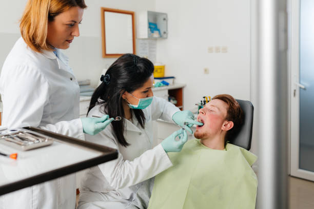 Best Weekend Emergency Dental Services in Lus Valley Marinwood, CA